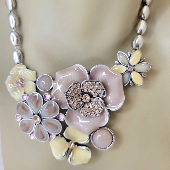 Floral Necklace Enamel Statement Necklace and Earrings Set - Picture 3 of 14